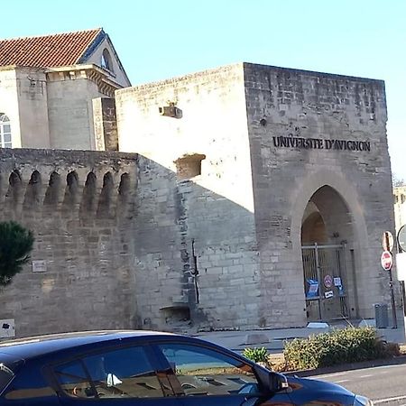 Appartement 8 Personnes En Face Des Remparts Climatise Avec Terrasse Et Parking Αβινιόν Εξωτερικό φωτογραφία